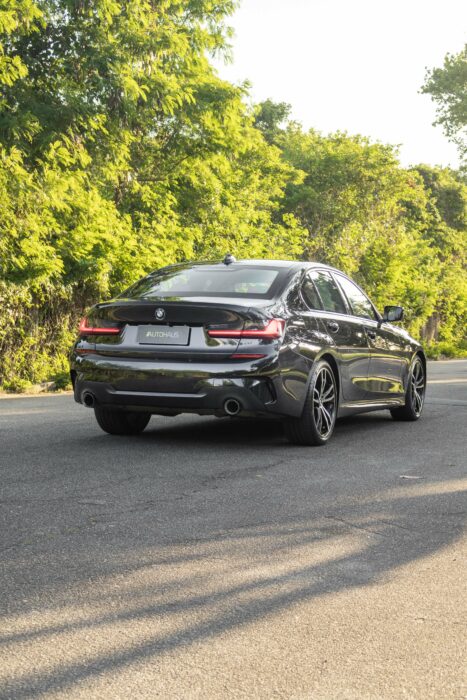 BMW 320 i 2020 completo