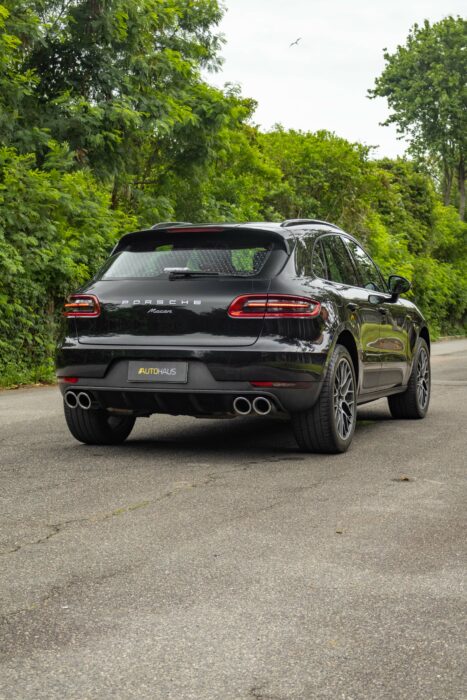 PORSCHE MACAN 2018 completo