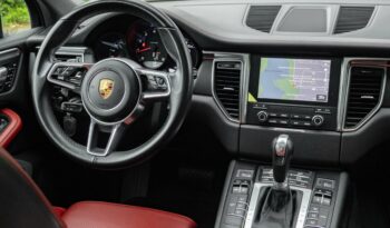 PORSCHE MACAN 2018 completo