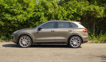 PORSCHE CAYENNE 2011 completo