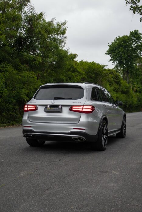 MERCEDES-BENZ GLC AMG 43 2017 completo