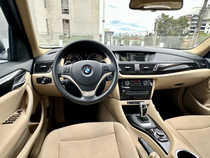 BMW X1 2014 completo