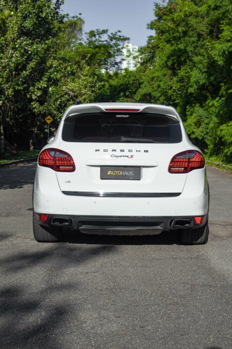 PORSCHE CAYENNE 2013 completo