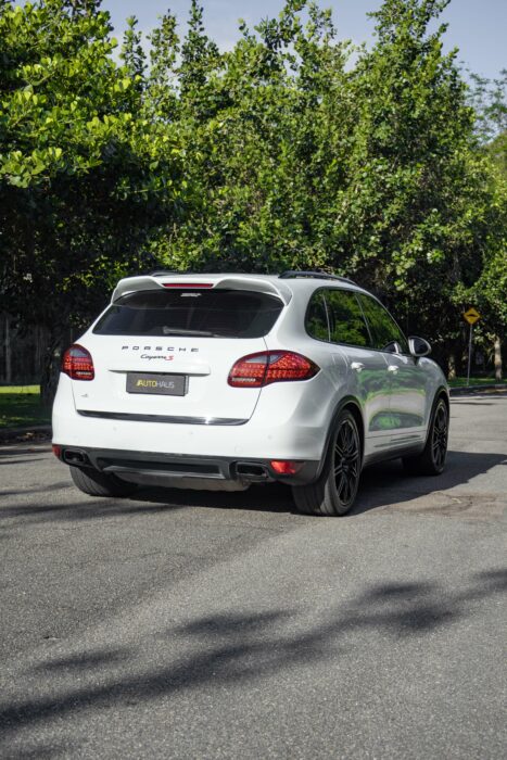 PORSCHE CAYENNE 2013 completo