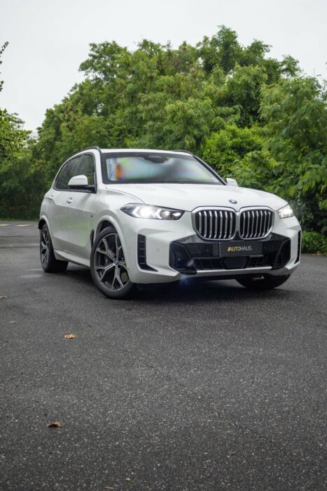 BMW X5 M SPORT 50E 2024 completo