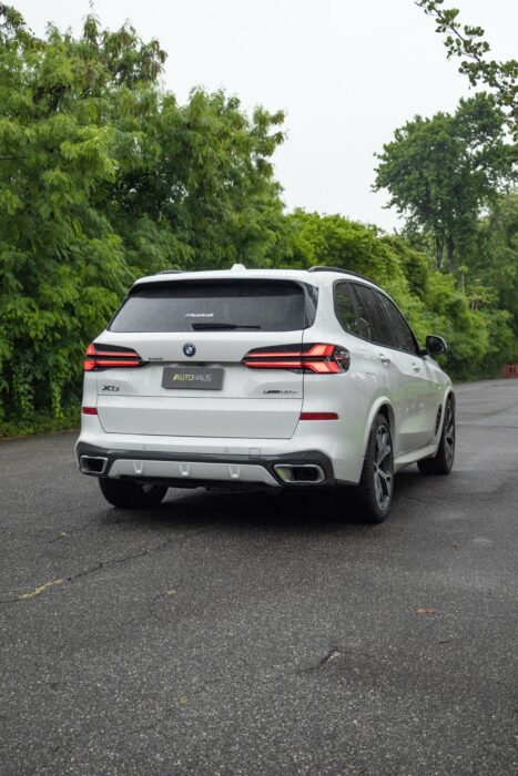 BMW X5 M SPORT 50E 2024 completo