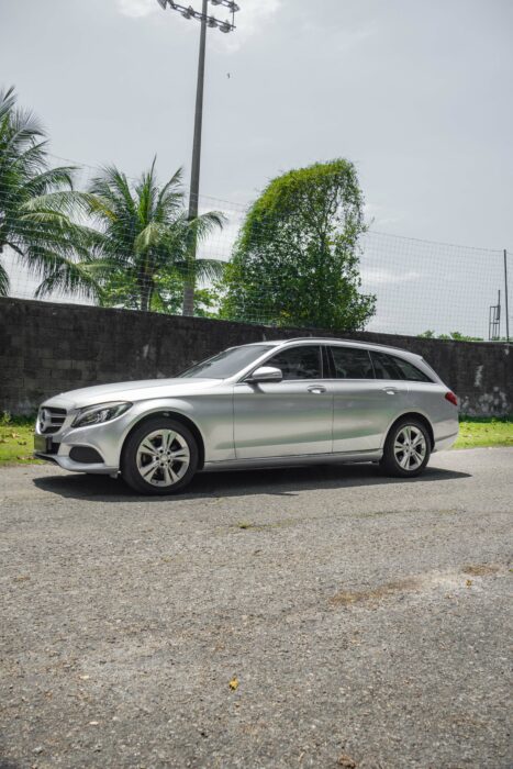 MERCEDES-BENZ C180 2015 completo