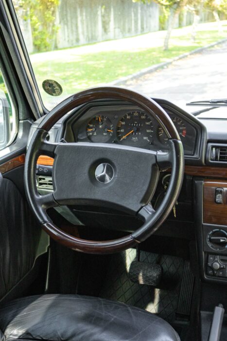 MERCEDES-BENZ 300 GE 1992 completo