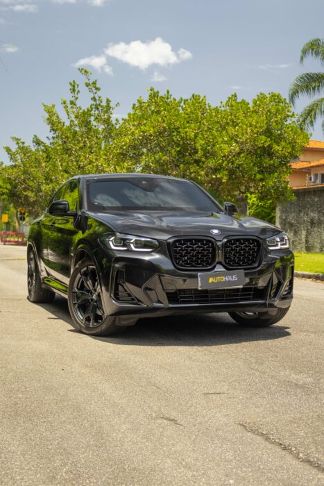 BMW X4 2022 completo