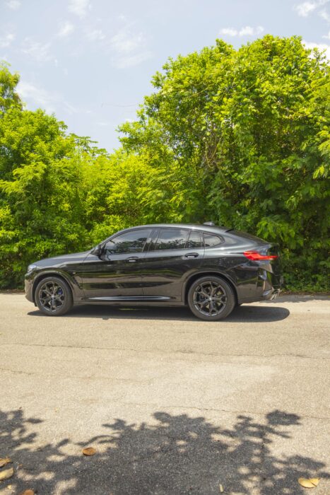 BMW X4 2022 completo