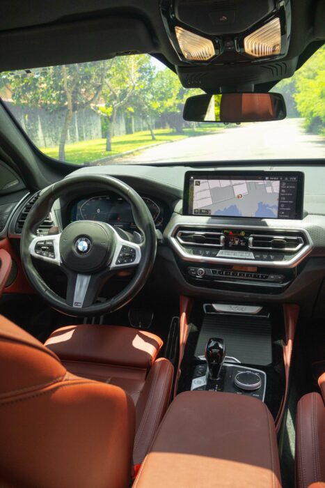 BMW X4 2022 completo