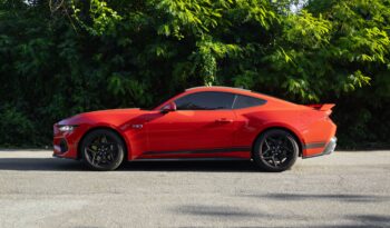 FORD Mustang 2024 completo