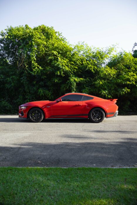 FORD Mustang 2024 completo