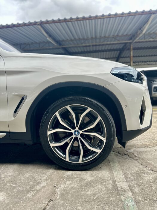 BMW X3 2023 completo