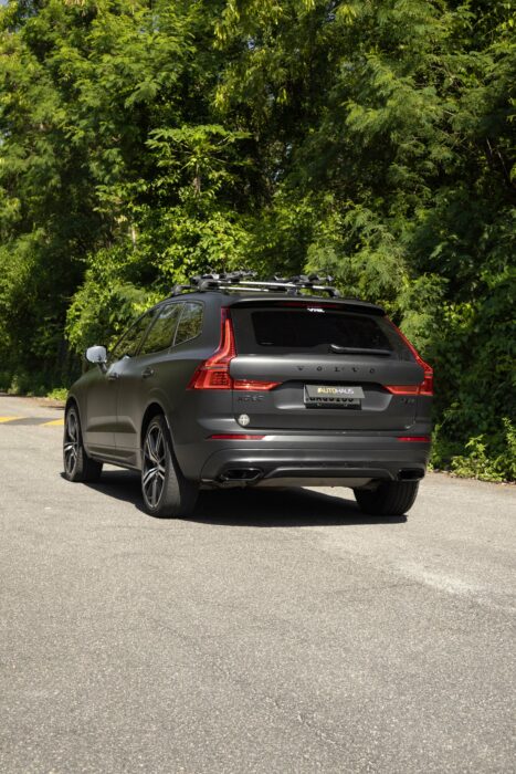 VOLVO XC60 2020 completo