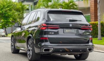 BMW X5 M SPORT 50E 2024 completo