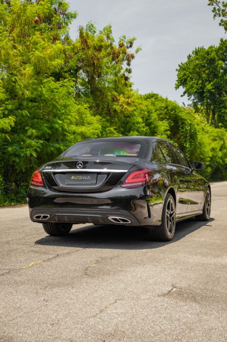 MERCEDES-BENZ C300 2019 completo