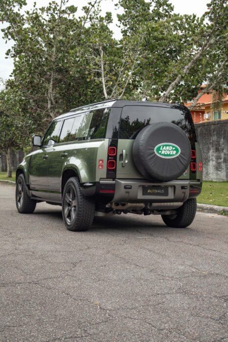 LAND ROVER DEFENDER 2023 completo